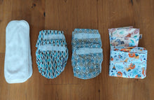 Lade das Bild in den Galerie-Viewer, Blümchen, Pockets, One Size, Glarus Nord, Niederurnen, Stoffwindeln, Wetbags, Fränzi Kistler , Niederurnen