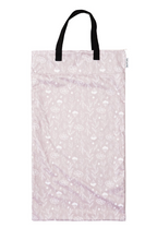 Lade das Bild in den Galerie-Viewer, Avo Cado, Wetbag, XL, mit Trockenfach, rosa, Pflanzen, Stoffwindel, Natürlich Kind sein, Glarus Nord, Niederurnen. Fränzi Kistler