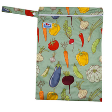 Lade das Bild in den Galerie-Viewer, Babyland, Nasstasche, Wetbag, M, praktisch, Stoffwindeln, Natürlich Kind sein, Glarus Nord, Niederurnen, Fränzi Kistler