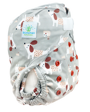 Lade das Bild in den Galerie-Viewer, Blümchen Überhosen One Size Prefold