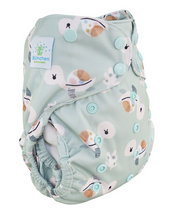 Lade das Bild in den Galerie-Viewer, Blümchen Überhosen One Size Prefold