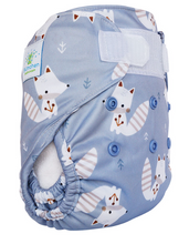 Lade das Bild in den Galerie-Viewer, Bluemchen_AI2_Neugeborene_Ueberhose_suesser Fuchs_stoffwindel_natuerlich kind sein_Niederurnen_glarus Nord