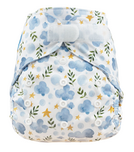 Lade das Bild in den Galerie-Viewer, Blümchen, AI2, All in Two, Überhose, Newborn, One Size, Klett, Snap, PUL, Natürlich Kind sein, Stoffwindeln , Glarus Nord, Fränzi Kistler