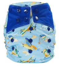 Lade das Bild in den Galerie-Viewer, Blümchen, All in One, AIO, One Size, Klett, Snap, PUL, Bambus, Baumwolle,Neugeborene, Panda, klein geschnitten, Stoffwindel, Fränzi Kistler, Glarus Nord, Niederurnen, Natürlich Kind sein