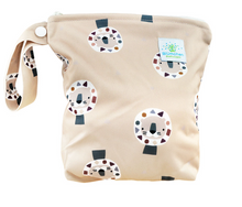 Lade das Bild in den Galerie-Viewer, Blümchen, Wetbag, klein, mit Trockenfach, Stoffwindeln, Natürlich Kind sein, Glarus Nord, Niederurnen, Fränzi Kistler