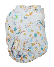 Lade das Bild in den Galerie-Viewer, Bluemchen_ueberhosen_onesize_Klett_Snap_stoffwindel_suesse_voegel