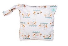 Lade das Bild in den Galerie-Viewer, Bluemchen_wetbag_nasstasche_lakeside_M_faltboden