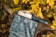 Lade das Bild in den Galerie-Viewer, Elskbar_wetbag_Stoffwindeln_natuerlichkindsein_fraenzikistler_niederurnen