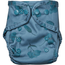 Lade das Bild in den Galerie-Viewer, Elskbar_Ueberhosen_neugeborene_nässeschutz_natuerlichkindsein_glarusnord_fraenzikistler