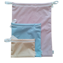 Lade das Bild in den Galerie-Viewer, Imse Vimse, Wetbag, diverse Grössen, Nasstasche, nachhaltig, Stoffwindeln, Badesachen, Niederurnen, Galrurs Nord, Natürlich Kind sein, Fränzi Kistler