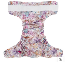 Lade das Bild in den Galerie-Viewer, Stoffwindel_Magabi_AIO_AllinOne_natuerlichkindsein_Glarus Nord_fraenzikistler_nativeBlush_offen_oneSize