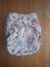 Lade das Bild in den Galerie-Viewer, Blümchen AI2 Überhose One Size Klett