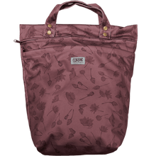 Lade das Bild in den Galerie-Viewer, lux-wetbag-lotus_elskbar_wetbag_nasstasche_stoffwindeln_natuerlichkindsein_glarusnord-fraenzikistler_unterwegs