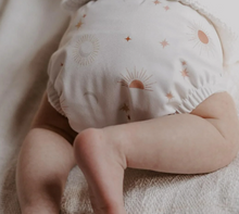 Lade das Bild in den Galerie-Viewer, Modern cloth Nappies Überhose Newborn