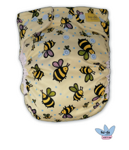 Lade das Bild in den Galerie-Viewer, Hu-Da, Überhosen, Fränzi KIstler, Stoffwindel, Glarus Nord, Niederurnen, Natürlich Kind sein,