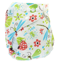 Lade das Bild in den Galerie-Viewer, Blümchen, Höschenwindel, Baumwolle, Klett oder Snap, Nacht, Newborn, One Size, Glarus Nord, Niederurnen, Natürlich Kind sein, Fränzi Kistler, Stoffwindeln