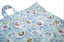 Lade das Bild in den Galerie-Viewer, Wetbag bluemchen xl gross praktisch fuer unterwegs stoffwindeln