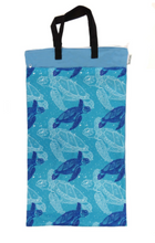 Lade das Bild in den Galerie-Viewer, Avo Cado, Wetbag, Niederurnen, Glarus Nord, Natürlich Kind sein, Fränzi Kistler, Nasstasche, Trockenfach, gross