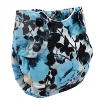 Lade das Bild in den Galerie-Viewer, Smart bottom, Stoffwindel, AIO, Newborn, Natürlich Kind sein, Niederurnen, Glarus Nord, Fränzi Kistler