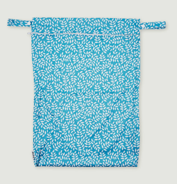 Hinzling_wetbag_XL_botanical graphite_unterwegs_stoffwindel
