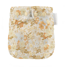 Lade das Bild in den Galerie-Viewer, Modern Cloth Nappies All in One / Pocket Newborn Stoffwindeln, Natürlich Kind sein, Niederurnen, Glarus Nord, Fränzi Kistler 
