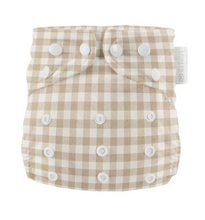 Lade das Bild in den Galerie-Viewer, Modern Cloth Nappies All in One / Pocket Newborn Stoffwindeln, Natürlich Kind sein, Niederurnen, Glarus Nord, Fränzi Kistler 
