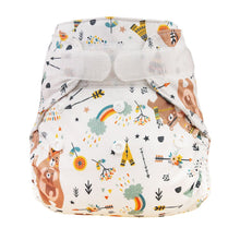 Lade das Bild in den Galerie-Viewer, Blümchen, Überhose, Newborn, One Size, Klett, Snap, PUL, Natürlich Kind sein, Stoffwindeln, AI2,  Glarus Nord, Fränzi Kistler 
