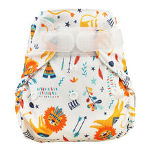 Lade das Bild in den Galerie-Viewer, Blümchen, Überhose, Newborn, One Size, Klett, Snap, PUL, Natürlich Kind sein, Stoffwindeln , Glarus Nord, Fränzi Kistler 
